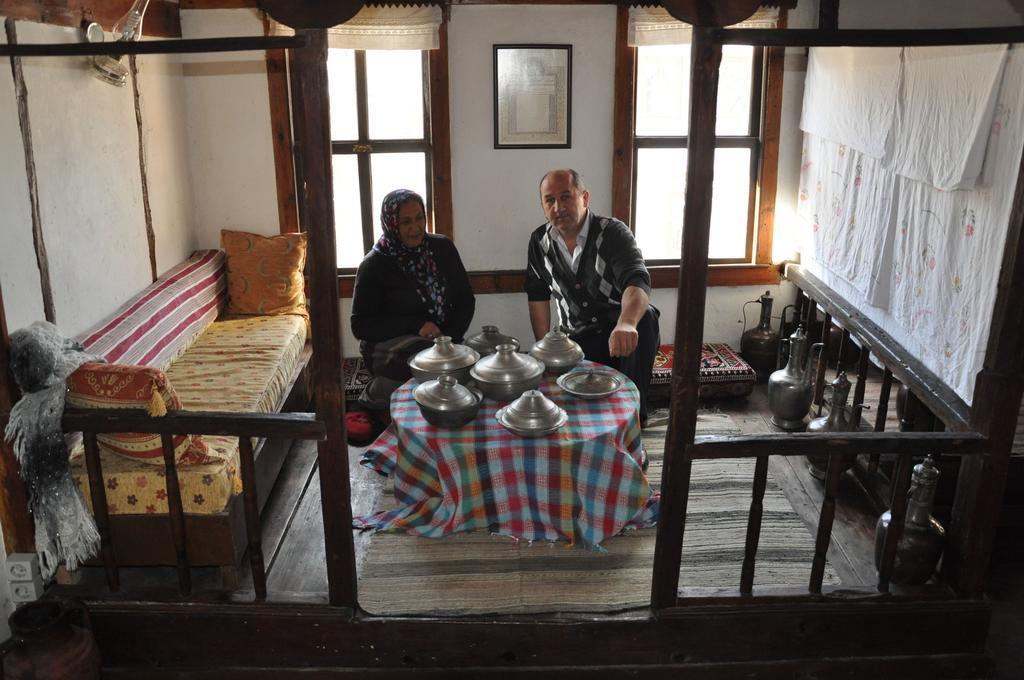 Haci Sakirler Konagi Hostal Mudurnu Exterior foto