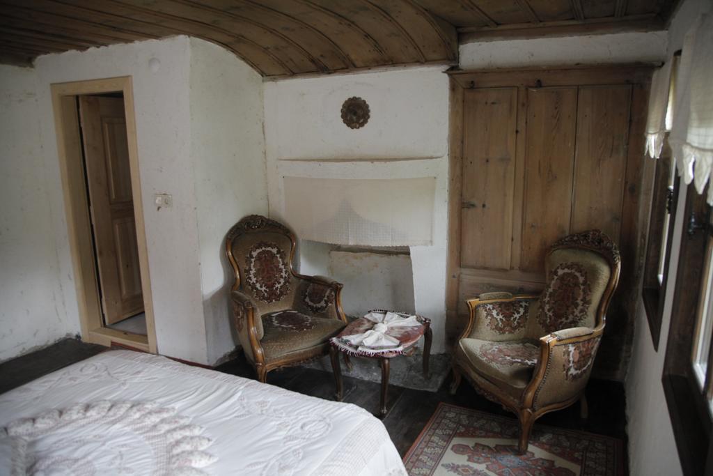Haci Sakirler Konagi Hostal Mudurnu Exterior foto