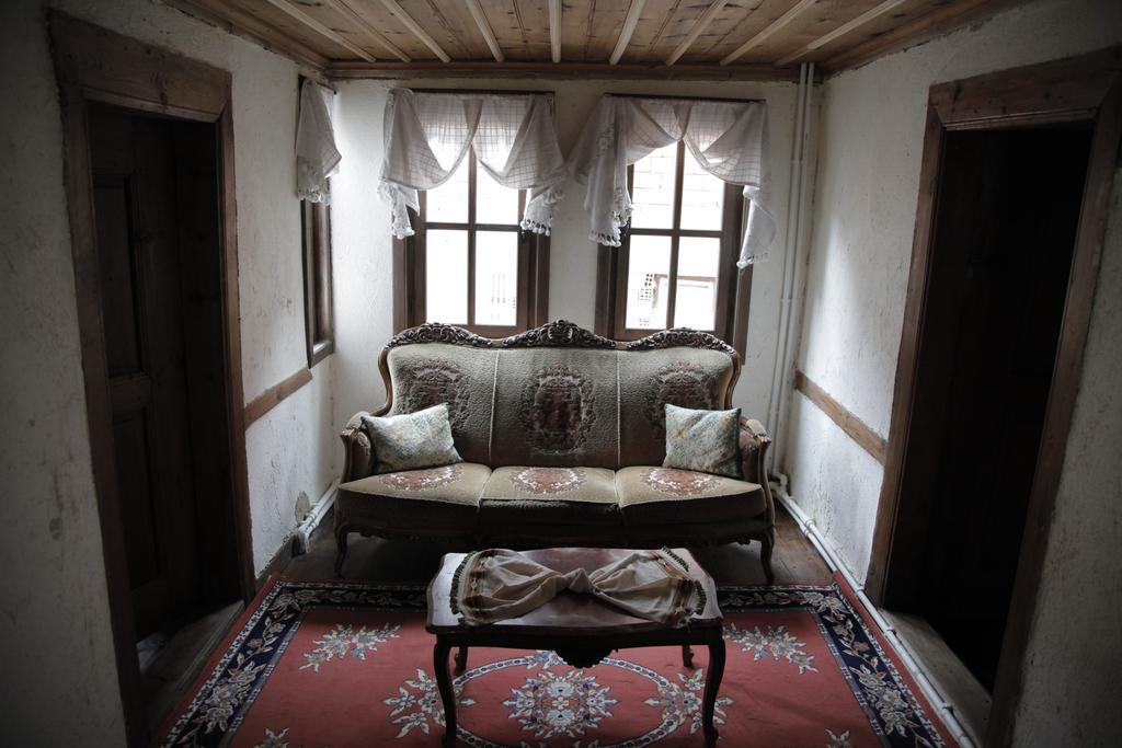 Haci Sakirler Konagi Hostal Mudurnu Exterior foto