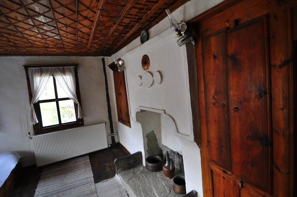 Haci Sakirler Konagi Hostal Mudurnu Habitación foto