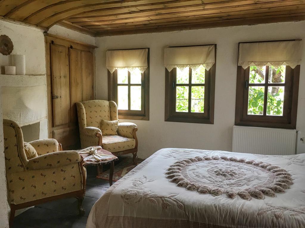 Haci Sakirler Konagi Hostal Mudurnu Exterior foto
